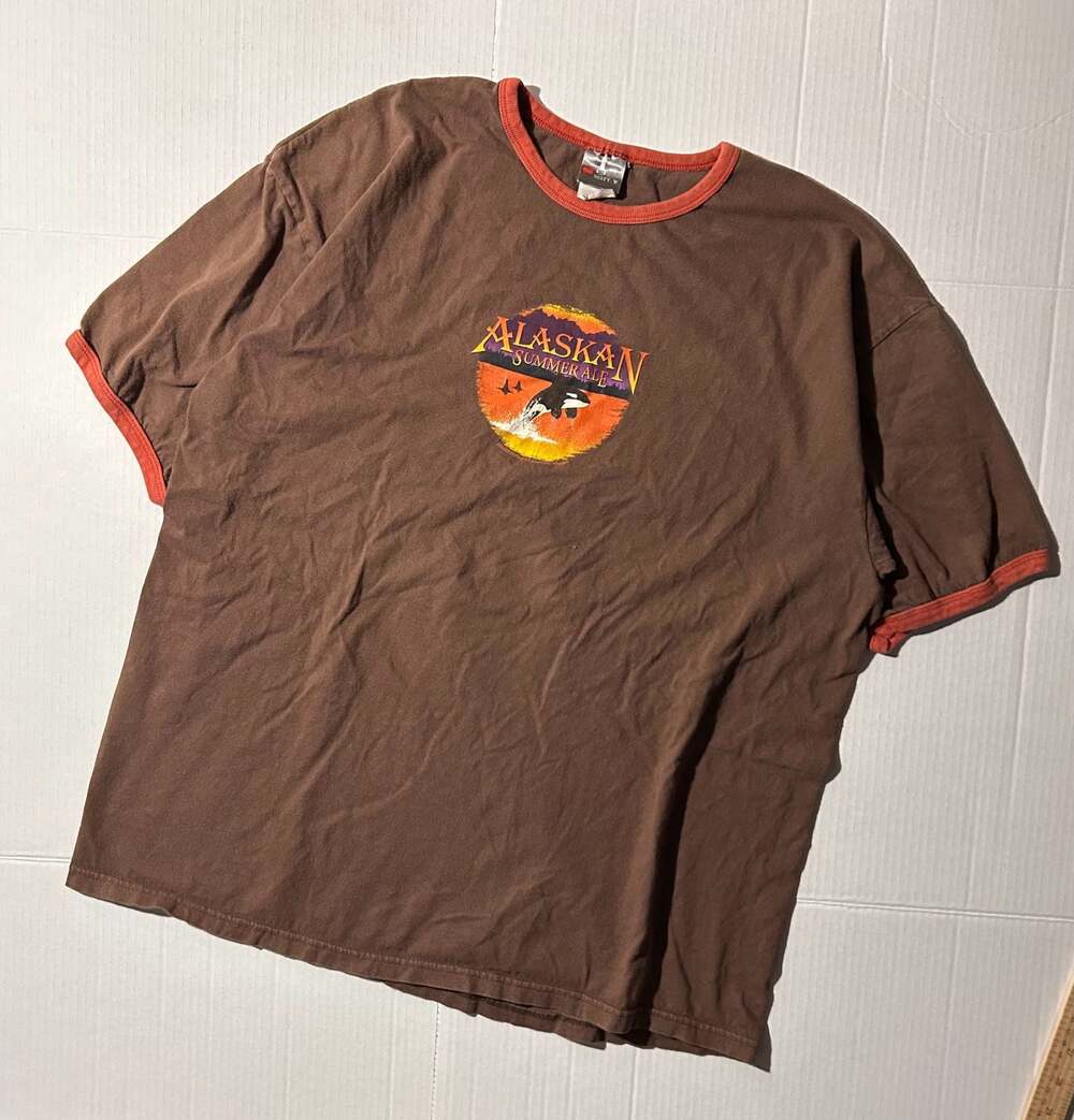 Vintage 90s Alaskan Summer Ale Graphic Ringer T-Shirt Hanes Beefy-T